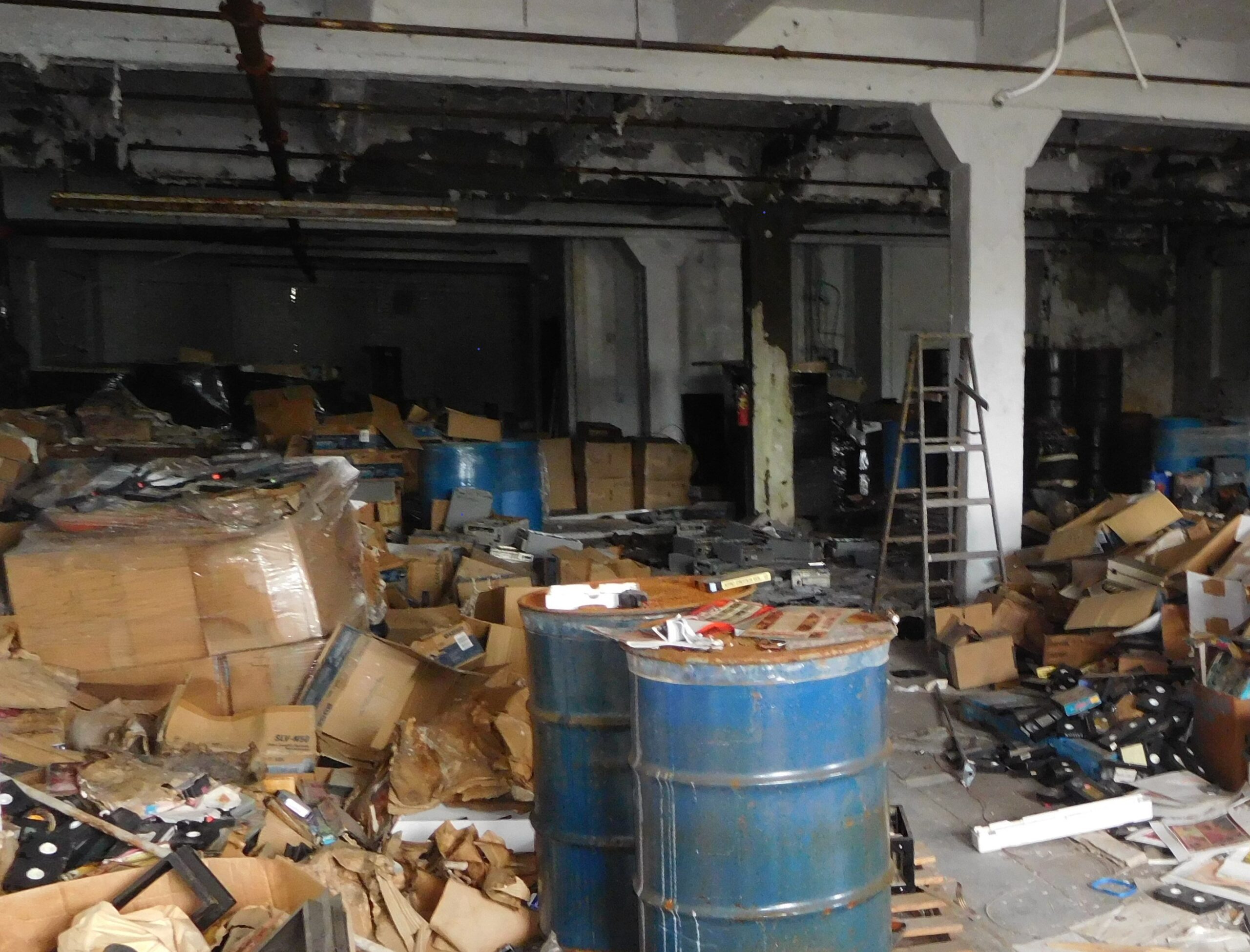 Full-property-cleanout business and warehouse services in orange county los angeles junkeez junk removal